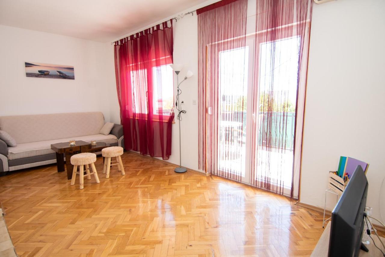 Apartmani Ivana 2 Kastela Ngoại thất bức ảnh