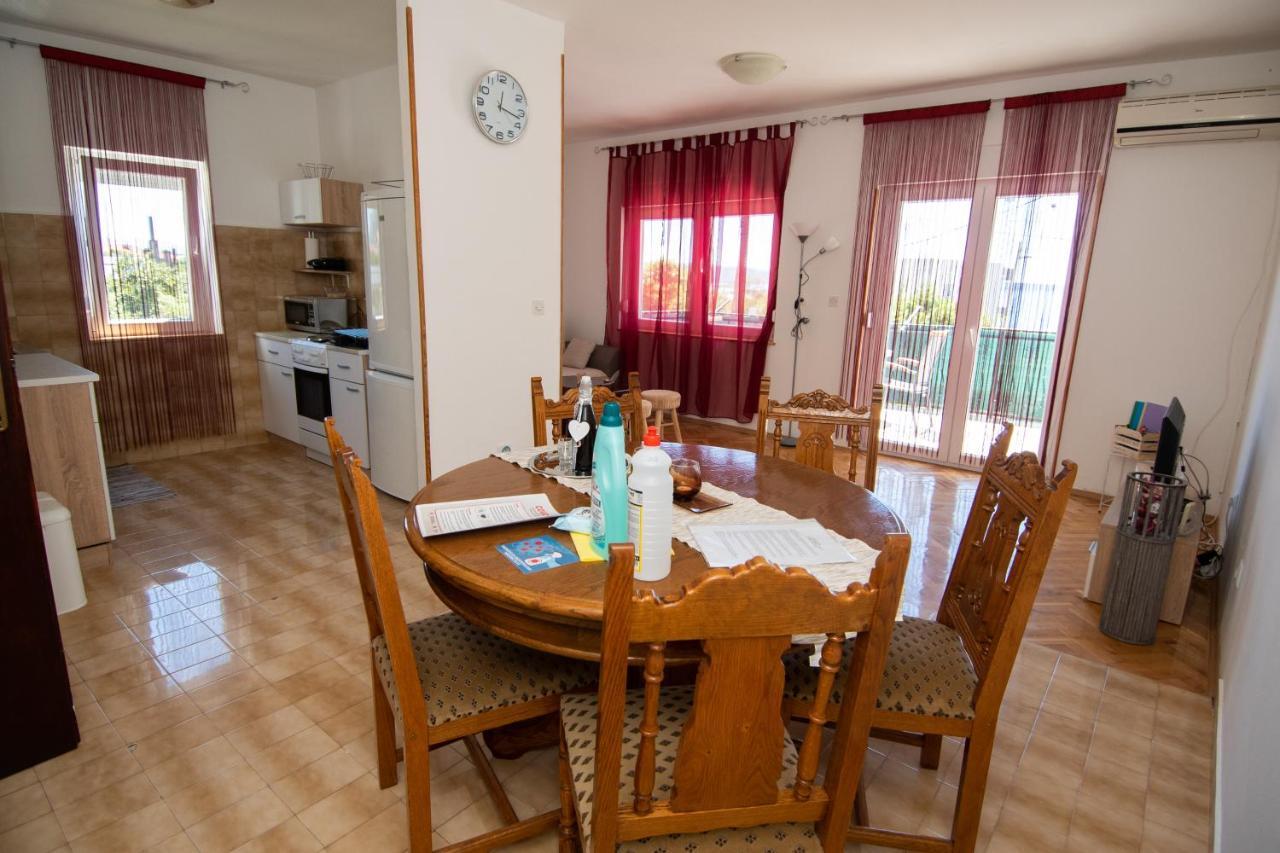 Apartmani Ivana 2 Kastela Ngoại thất bức ảnh