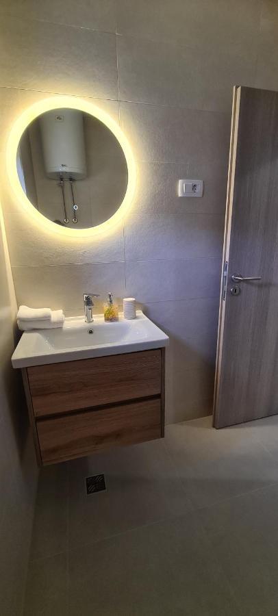 Apartmani Ivana 2 Kastela Ngoại thất bức ảnh